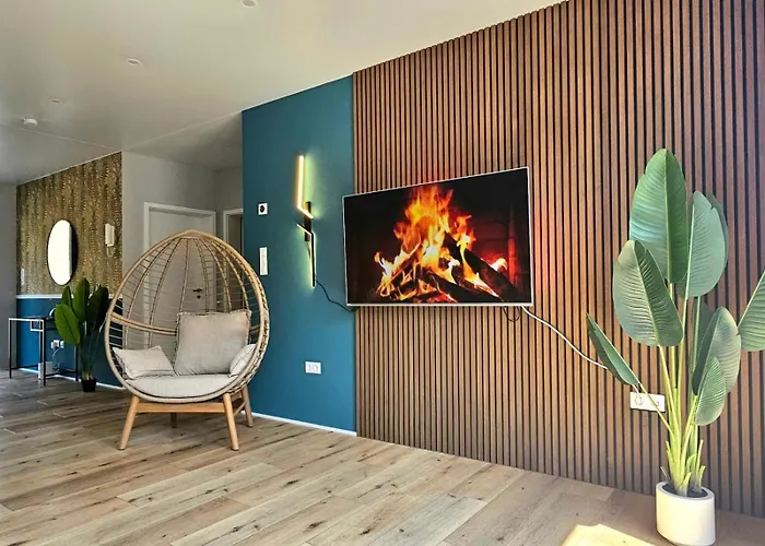 Moderne 3-zimmer-wohnung Nahe Dem Schloss