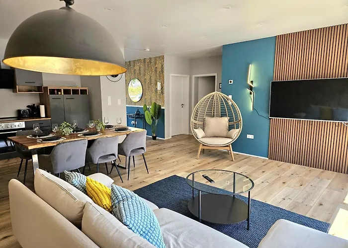 Lejlighed Moderne 3-zimmer-wohnung Nahe Dem Schloss